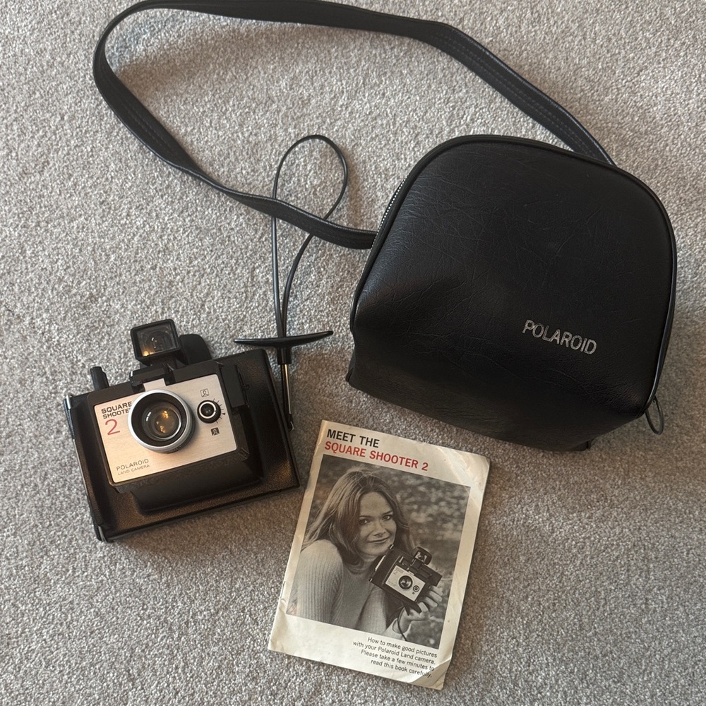 Polaroid Square Shooter 2 Instant Camera with Case - Black